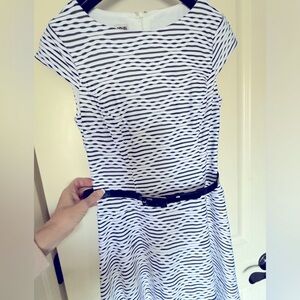 Anne Klein, black and white, fit in flare dress. Size 4.